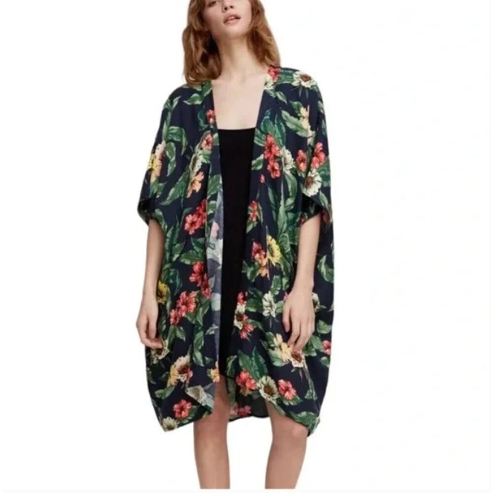 Aritzia Sunday Best Aitken Kimono S/M Floral Open‎ Front Longline Boho Flowy